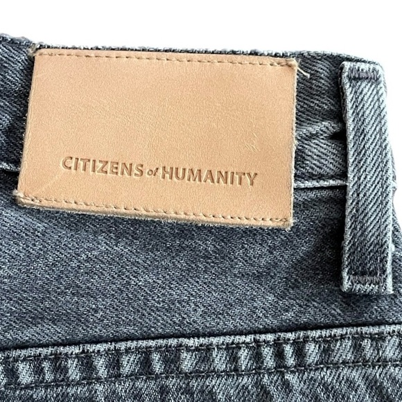 Citizens of Humanity Jean shorts (med length) Size 24 - Picture 8 of 10